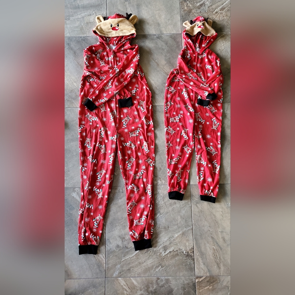 Bundle 5/$30.Matching Holiday JAMMIES
